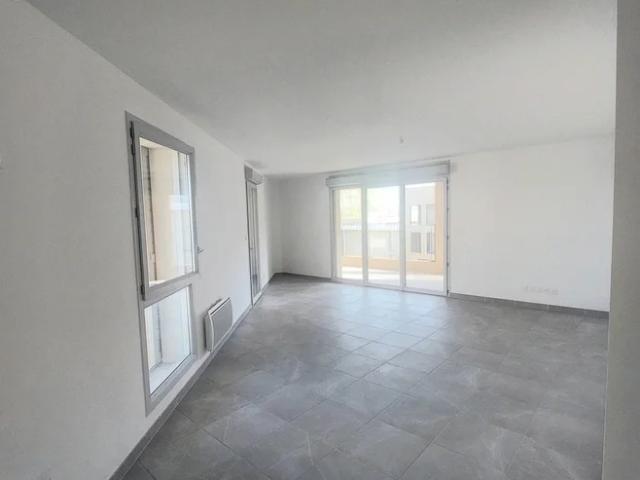 Location Appartement Avenue René Cassin, Trets