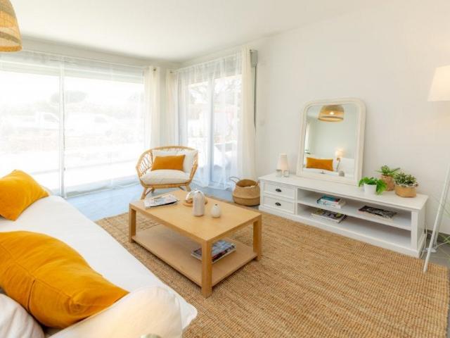 Location Appartement Avenue Théodore Rivière, Saint Raphaël