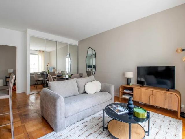 Location Appartement Avenue Victor Hugo, Paris