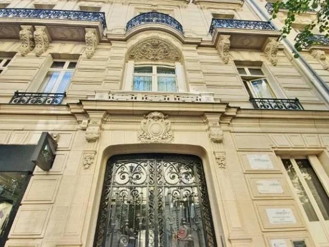 Location Appartement Avenue Victor Hugo, Paris