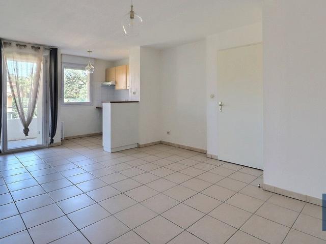 Location Appartement Avenue Victor Hugo, Pia