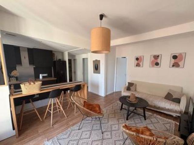 location appartement bordeaux 4 pièces 86 m2 gironde 33000 1450 € / mois