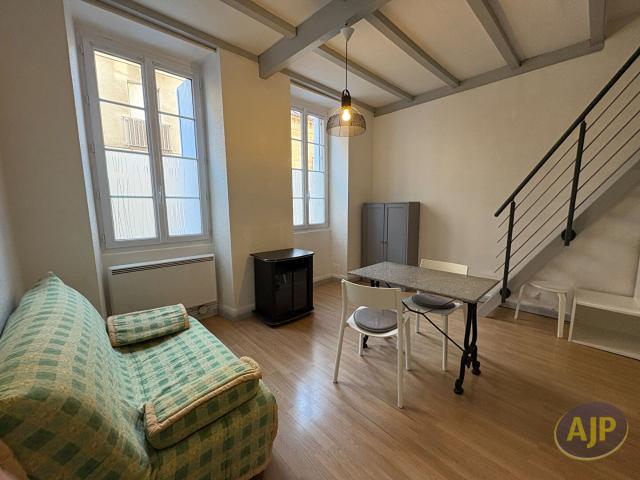 Location appartement Bordeaux: 568 € AJP Immobilier Bordeaux Saint Augustin