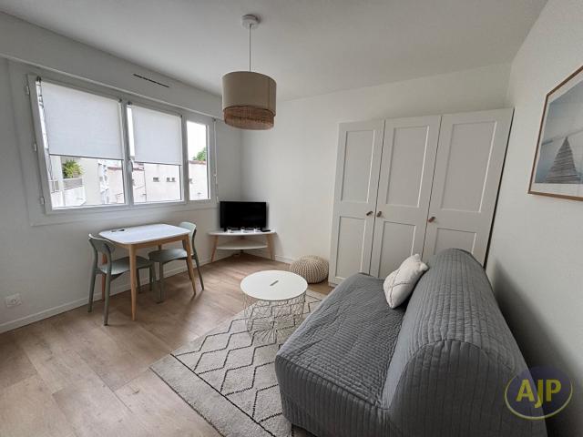 Location appartement Bordeaux: 630 € AJP Immobilier Bordeaux Chartrons