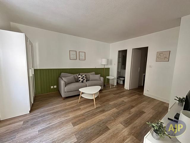 Location appartement Bordeaux: 750 € AJP Immobilier Bordeaux Chartrons