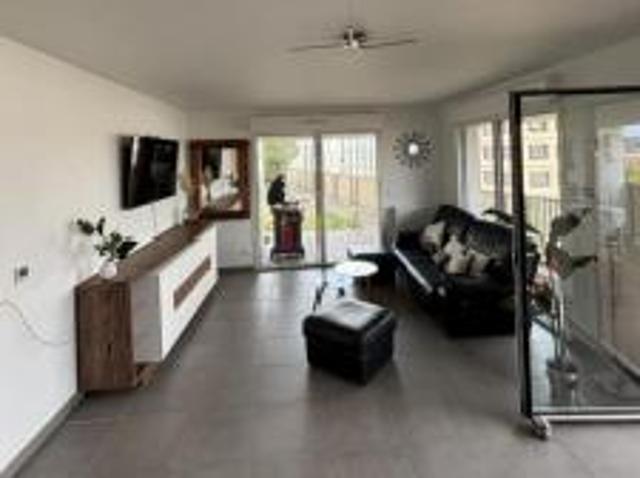 location appartement bordeaux 1 pièce 11 m2 gironde 33800 624 € / mois