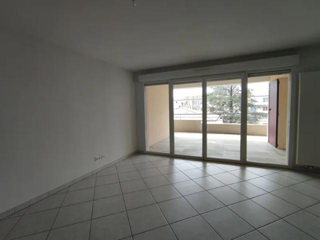 Location Appartement Boulevard Casimir Pelloutier, Manosque