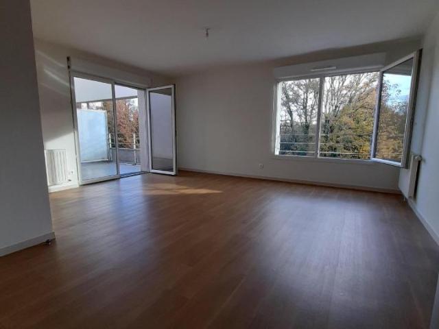 Location Appartement Boulevard Albert Einstein, Nantes