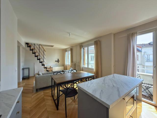 Location Appartement Boulevard Georges Clemenceau, Courbevoie