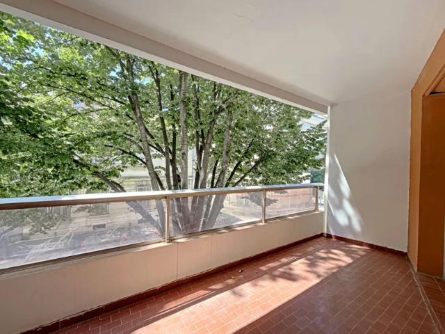 Location Appartement Boulevard de Louvain, Marseille