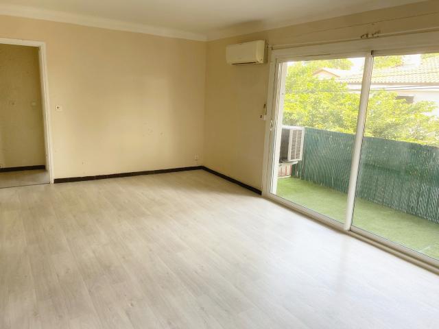 Location Appartement Boulevard de la Liberté, Vias