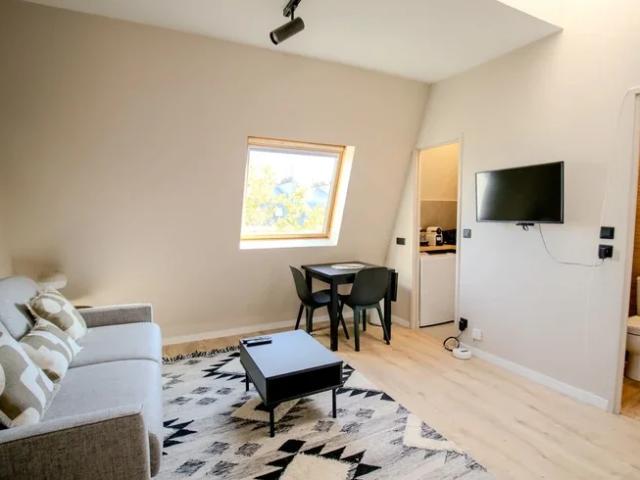 Location Appartement Boulevard de la Tour Maubourg, Paris
