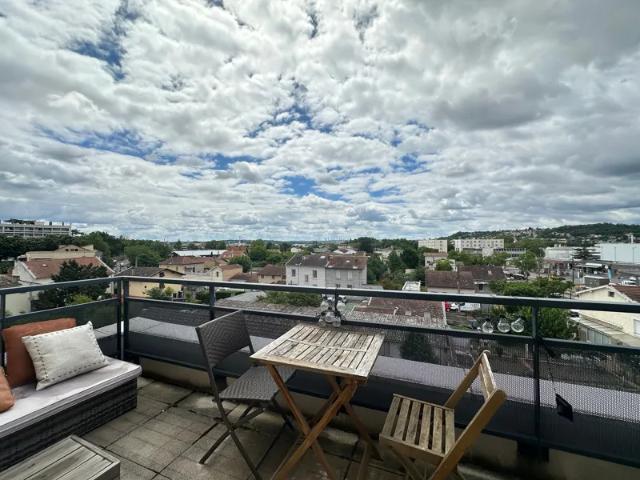 Location Appartement Boulevard de l'Europe, Oullins Pierre Bénite