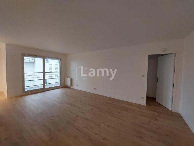 Location Appartement Boulevard de l'Évasion, Cergy