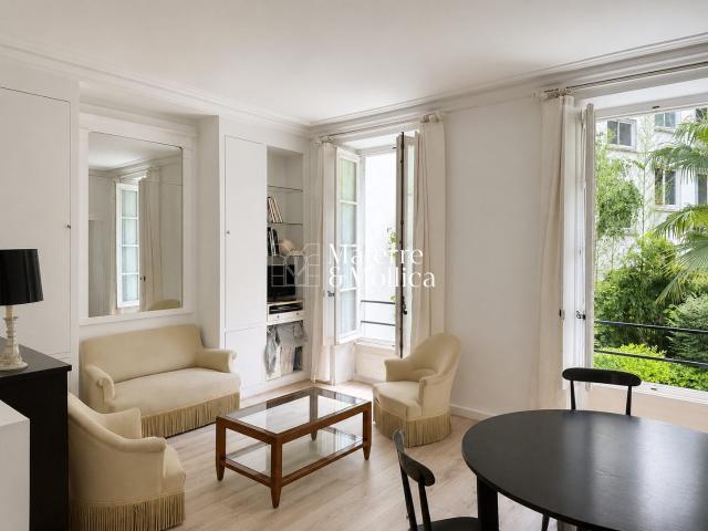 Location Appartement Boulevard du Montparnasse, Paris