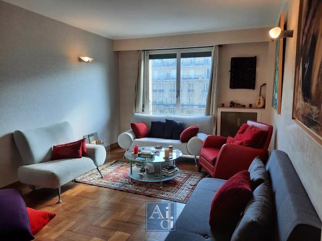 Location Appartement Boulevard Flandrin, Paris