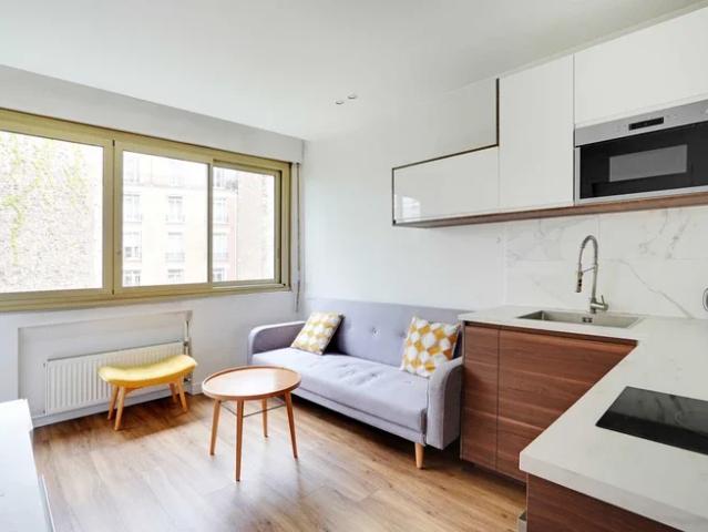 Location Appartement Boulevard Flandrin, Paris