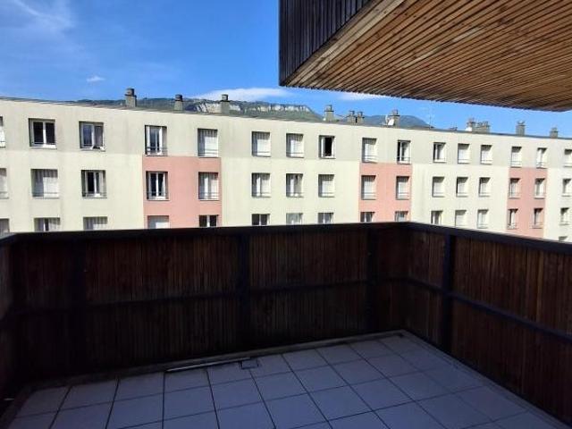 Location Appartement Boulevard Joliot Curie, Fontaine