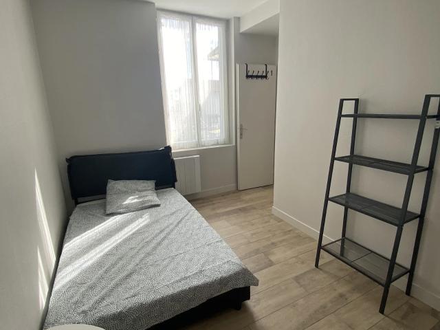 Location Appartement Boulevard Laurent Bonnevay, Vénissieux