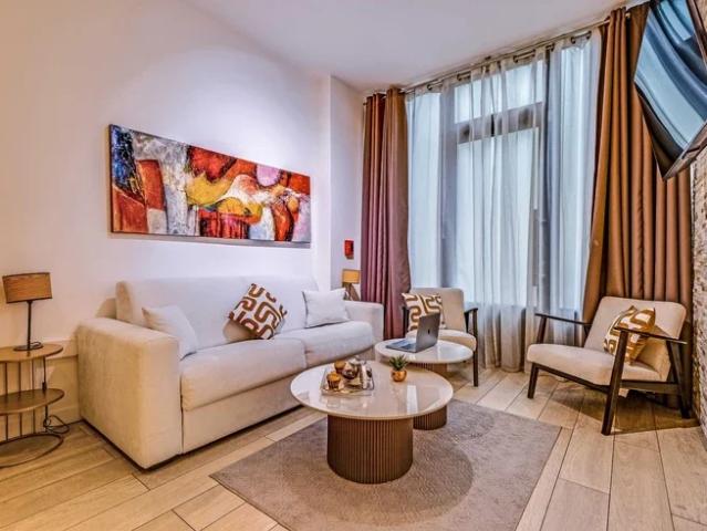 Location Appartement Boulevard Marguerite de Rochechouart, Paris