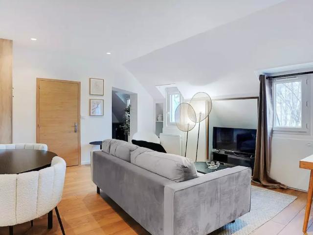 Location Appartement Boulevard Saint Germain, Paris