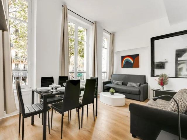 Location Appartement Boulevard Saint Germain, Paris