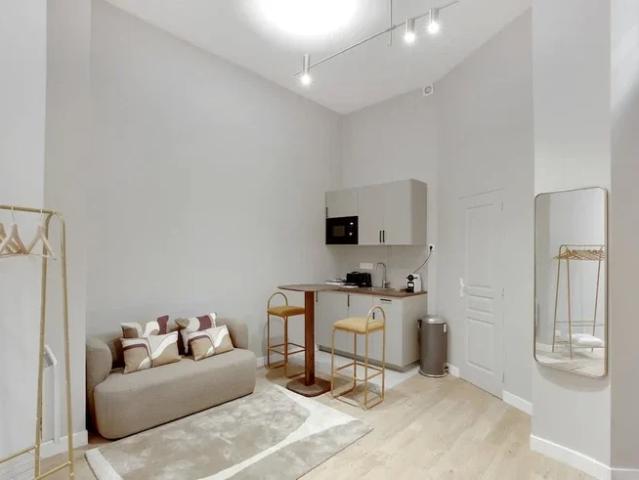 Location Appartement Boulevard Saint Michel, Paris