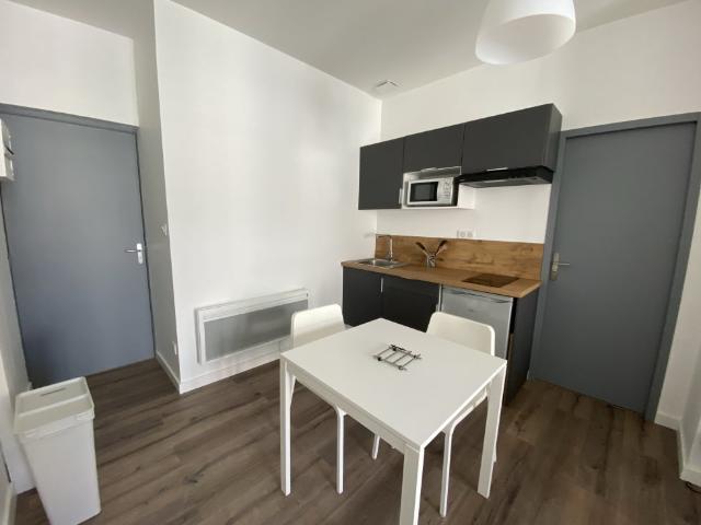 Location Appartement Boulevard Salvador Allende, Saint Étienne