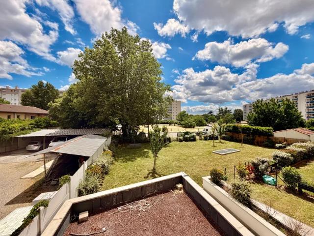 Location Appartement Boulevard Silvio Trentin, Toulouse