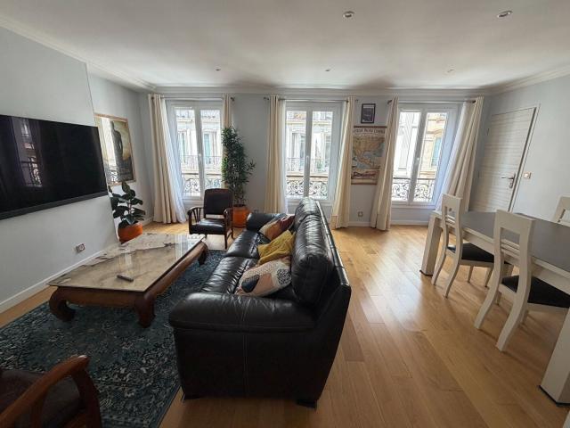 Location Appartement Boulevard Richard Lenoir, Paris