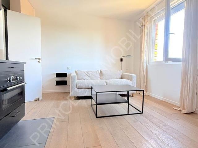 Location Appartement Boulogne Billancourt 1 pièce 17 m²