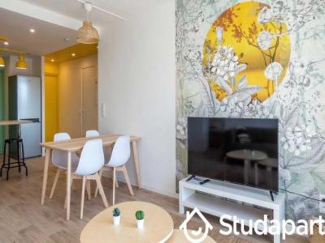 location appartement bron 1 pièce 78 m2 rhone 69500 667 € / mois