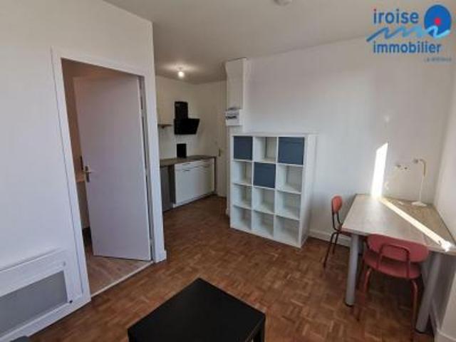 location appartement brest 1 pièce 17 m2 finistere 29200 525 € / mois