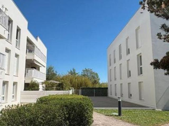 location appartement bruges 4 pièces 84 m2 gironde 33520 1690 € / mois