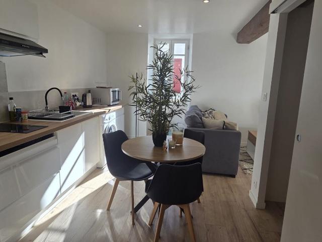 Location Appartement C 43, Celles sur Belle