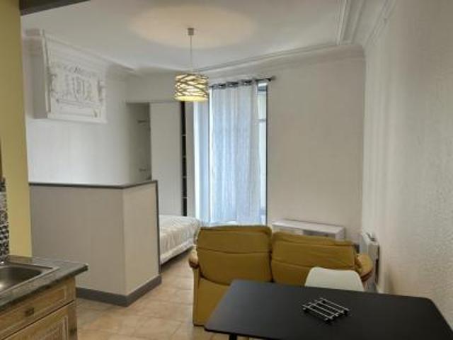 location appartement carcassonne 1 pièce 28 m2 aude 11000 550 € / mois