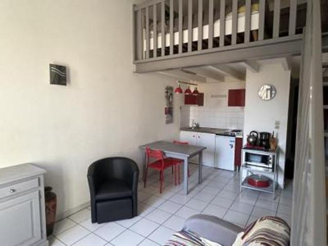 location appartement carcassonne 2 pièces 29 m2 aude 11000 360 € / mois