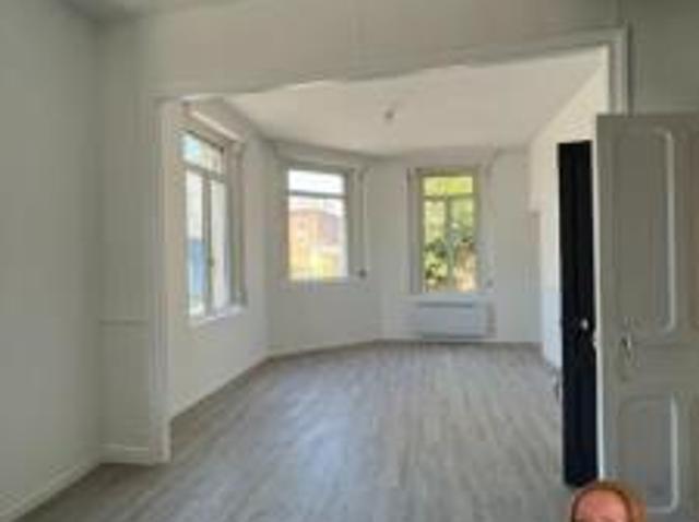 location appartement caudry 4 pièces 80 m2 nord 59540 720 € / mois