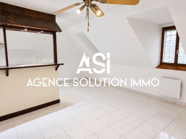 LOCATION APPARTEMENT CENTRE BOURG ARGENTRE