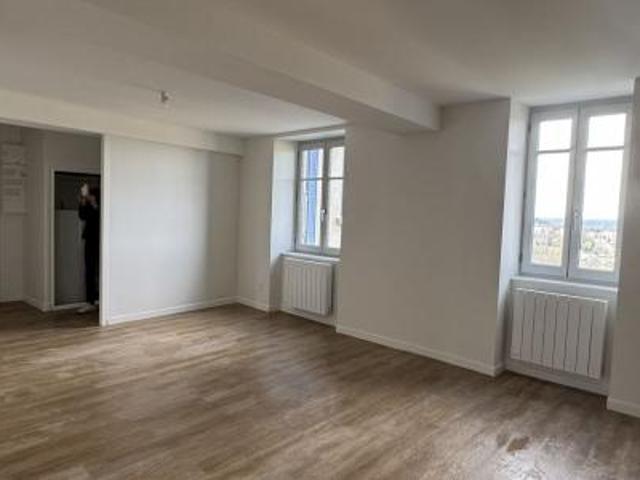 location appartement centre ville 4 pièces 76 m2 puy de dome 63300 570 €