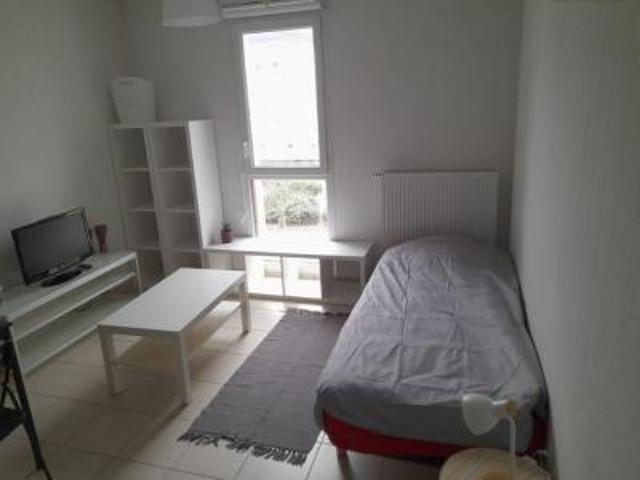 location appartement cenon 1 pièce 21 m2 gironde 33150 595 € / mois