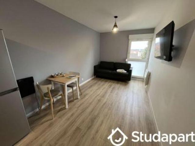 location appartement cergy 2 pièces 35 m2 val d'oise 95000 900 € / mois