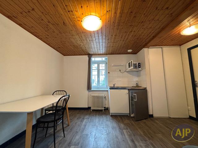 Location appartement Cholet: 415 € AJP Immobilier Cholet