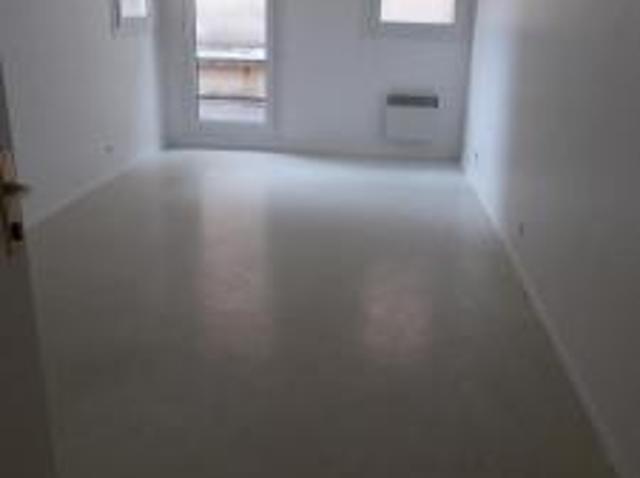 location appartement chatre 4 pièces 75 m2 indre 36400 532 € / mois