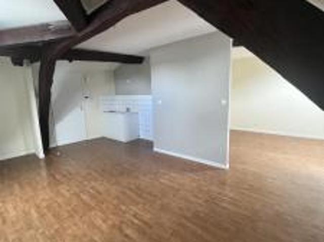 location appartement chaumont 1 pièce 39 m2 haute marne 52000 293 € / mois