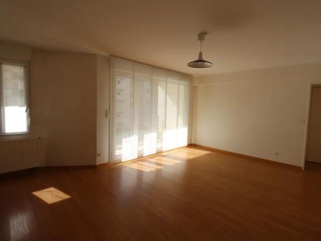 Location Appartement Chaussée Bocquaine, Reims
