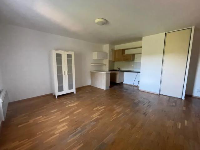 Location Appartement Chaussée Pierrebrou, Morigny Champigny