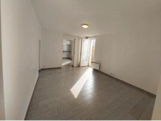 location appartement champs sur marne 1 pièce 32 m2 seine et marne 77420 850 € / mois