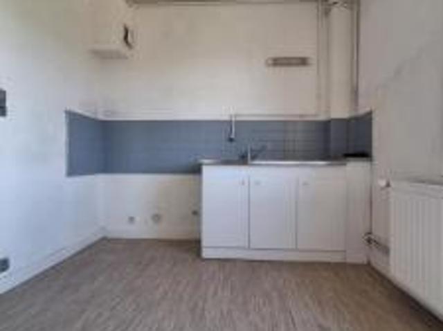 location appartement charleville mezieres 4 pièces 64 m2 ardennes 08000 389 € / mois