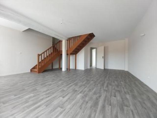 location appartement chevillon 5 pièces 122 m2 haute marne 52170 576 € / mois